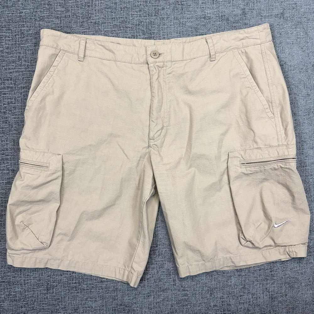 Nike Cargo Shorts Mens Size 40 Khaki Rip Stop Outdoor 10.5" Inseam Hiking Active